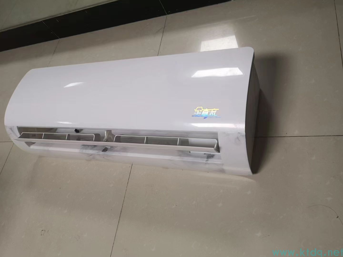 壁掛式風(fēng)機(jī)盤管廠家